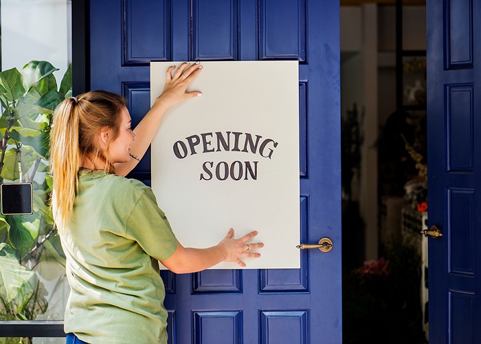 Cach-bao-ve-cua-hang-moi-cua-ban-bang-he-thong-cong-tu-an-ninh